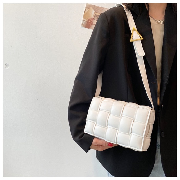 Cassette woven purse - Picture 6 of 9